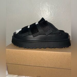 UGG golden glow slide sandals black women’s size 6 NEW with box